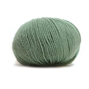 Stickad tröja Kanin - garnpaket i Bluum Pure Eco Baby Wool Stickning 8-10 år Jadegrön