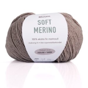 Stickad byxa - garnpaket i Bluum Soft Merino Ull Stickning 4-6 år Gråbeige melerad