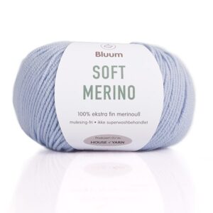 Bluum tröja - Oskar i Soft Merino Ull Ljus blå Stickning 2-4 år