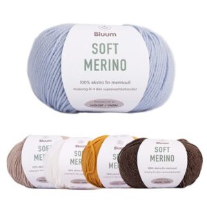 Bluum stickad tröja - Lejon på savannen i Soft Merino Ull Ljus blå Stickning 3-6 mån