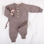 Bluum stickad dress med raglan i Pure Eco Baby Wool