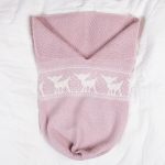 Bluum stickning - Myspåse Bambi i Pure Eco Baby Wool