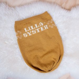 Buum stickning - Myspåse Lillasyster i Pure Eco Baby Wool