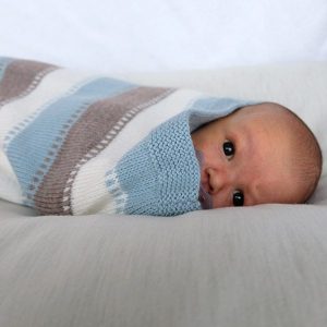 Bluum stickning - Myspåse Randig i Dus blå Pure Eco Baby Wool