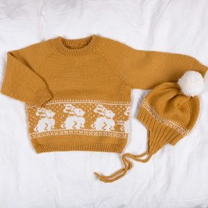 Bluum stickningsset - Kanin-tröja och mössa i Pure Eco Baby Wool