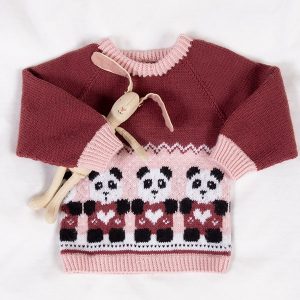Stickad tröja Panda hjärtvän - garnpaket i Bluum Soft Merino Ull