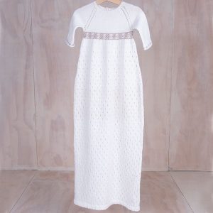 Stickad klänning Dopklänning - garnpaket i Bluum Soft Merino Ull