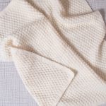 Stickning Babyfilt Bubblor - garnpaket i Bluum Pure Eco Baby Wool