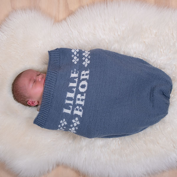 Stickad Myspåse Lillebror - garnpaket i Bluum Pure Eco Baby Wool