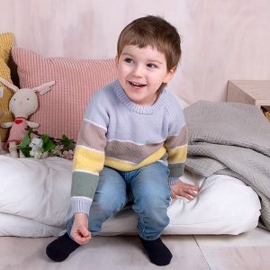 Stickad tröja Sockervadd - garnpaket i Bluum Soft Merino Ull