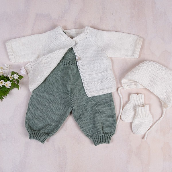 Stickningsset Babyset Hjärta - garnpaket i Bluum Pure Eco baby Wool