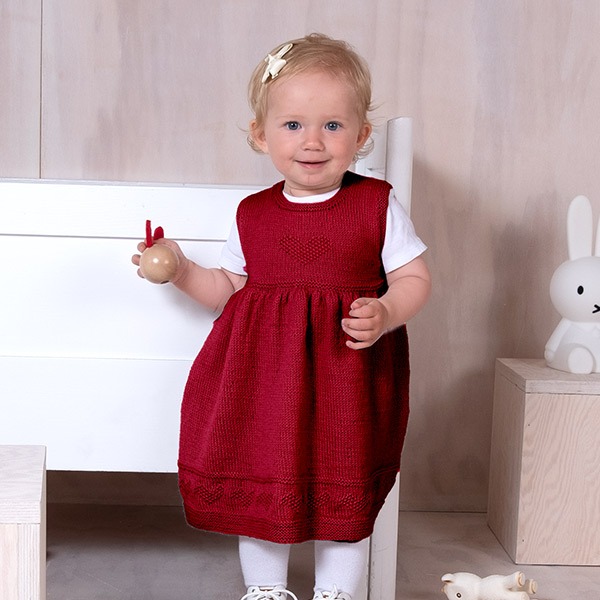 Stickad klänning Hjärta - garnpaket i Bluum Pure Eco Baby Wool