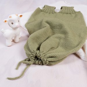 Stickad Sparkpåse - garnpaket i Bluum Pure Eco Baby Wool