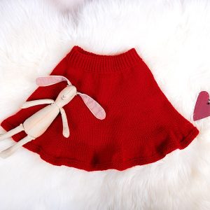 Stickat set Julväst 4 frg m/kjol och tomteluva - garnpaket i Bluum Soft Merino Ull