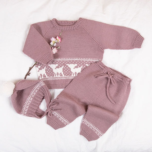 Stickat set Bambi - garnpaket i Bluum Pure Eco Baby Wool