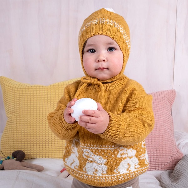 Stickat set Kanin-tröja och mössa - garnpaket i Bluum Pure Eco Baby Wool