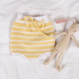 Stickat set T-shirt och blöjbyxa ränder - garnpaket i Bluum Soft Merino Ull