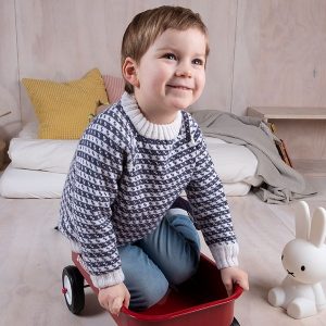 Stickat set Oskar-tröja och mössa - garnpaket i Bluum Soft Merino Ull