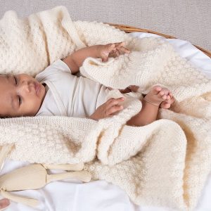 Stickad Bebisfilt Bubblor - garnpaket i Bluum Pure Eco Baby Wool