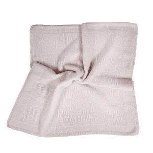 Stickad Bebisfilt Pärla - garnpaket från Bluum i Fluffy