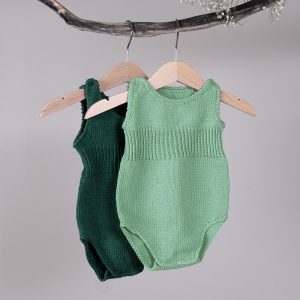 Stickade Bodies med ribb 2st - garnpaket i Bluum Soft Merino Ull
