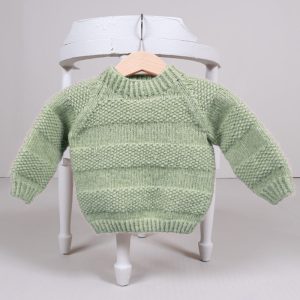 Stickad tröja Lilla grodd - garnpaket från Bluum i Fluffy