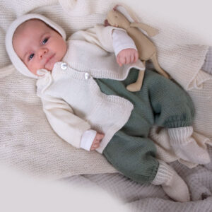 Stickat set Bebisset Hjärta - garnpaket i Bluum Pure Eco baby Wool
