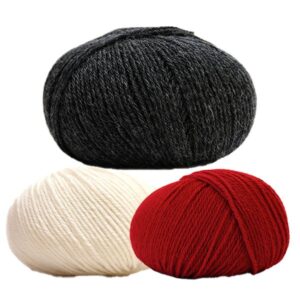 Stickat set Festset m/väst, knäbyxa och mössa - garnpaket i Bluum Pure Eco Baby Wool Stickning 1-2 år Koks/Röd