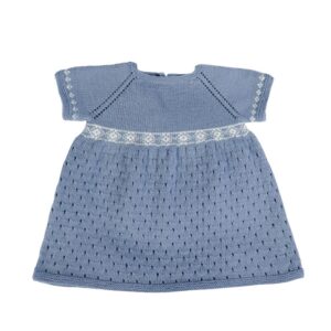 Stickad klänning Alva - garnpaket i Bluum Soft Merino Ull