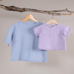 Stickad Topp Blåklocka till dam - garnpaket i Bluum Soft Merino Ull