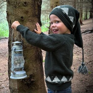 Stickad tröja Julgran m/luva - garnpaket i Bluum Soft Merino Ull