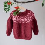 Stickad tröja Vinterlek - garnpaket från Bluum i Møy