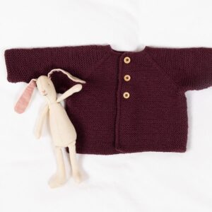 Stickat set Bebisset Trille J3- garnpaket i Bluum Pure Eco Baby Wool