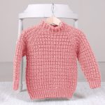 Stickad tröja Hugo - garnpaket från Bluum i Møy