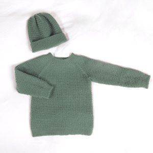 Stickad tröja Hugo med mössa Jadegrön - garnpaket i Bluum Soft Merino Ull
