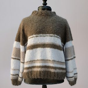 Stickad tröja Sjögräs till dam - garnpaket från Bluum i Fnugg