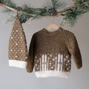 Stickad tröja Skidtur m/lång luva - garnpaket från Bluum i Fluffy