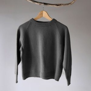 Stickad tröja Ultimat till dam Grå melerad - garnpaket i Bluum Soft Merino Ull