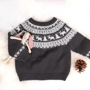 Stickad tröja Vinternatt - garnpaket i Bluum Pure Eco Baby Wool