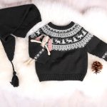 Stickat set Vinternatt-tröja med tomteluva Koksgrå - garnpaket i Bluum Pure Eco Baby Wool