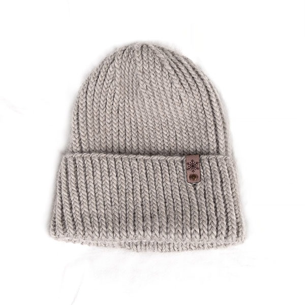 Stickad Mössa i ribb vuxen - garnpaket från Bluum i Møy