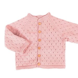 Stickad kofta Madicken - garnpaket i Bluum Soft Merino Ull