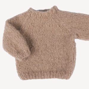 Stickad tröja August - garnpaket från Bluum i Fnugg