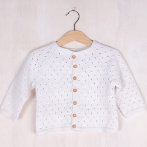 Stickad kofta Madicken - garnpaket i Bluum Soft Merino Ull