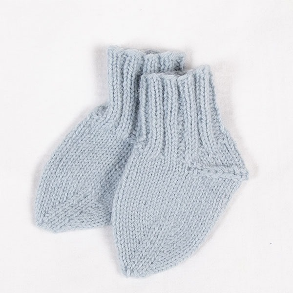 Stickat set Bebisset Bubblor - garnpaket i Bluum Pure Eco baby Wool