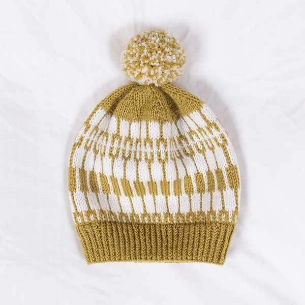 Stickat set tröja Lärka och mössa - garnpaket i Bluum Pure Eco Baby Wool