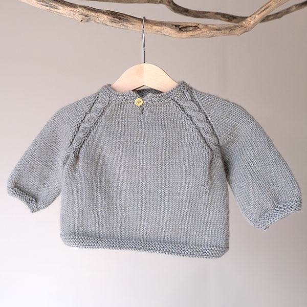 Stickad tröja Kamelia - garnpaket fra Bluum i Sunset in Sahara