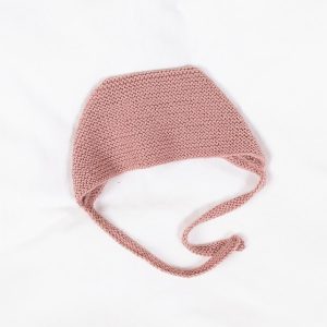 Stickat set Trille med blöjbyxa och bebismössa - garnpaket i Bluum Pure Eco Baby Wool