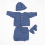 Stickat set Bebisset Trille G2 - garnpaket i Bluum Pure Eco Baby Wool
