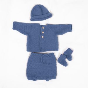 Stickat set Bebisset Trille G2 - garnpaket i Bluum Pure Eco Baby Wool
